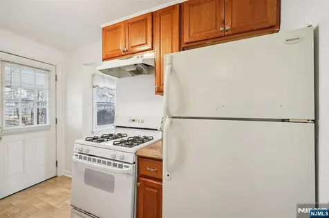 73 Horton Avenue Hawthorne NJ 07506