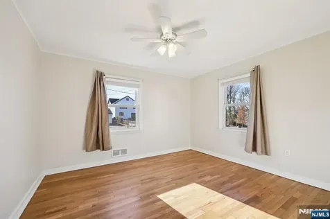 73 Horton Avenue Hawthorne NJ 07506