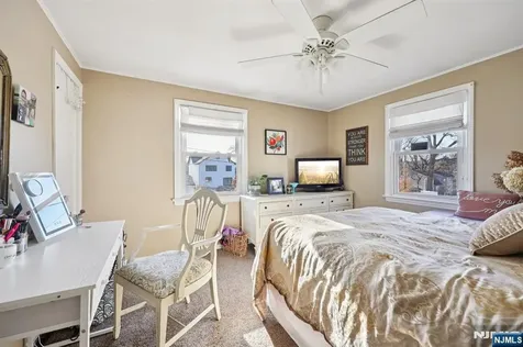 73 Horton Avenue Hawthorne NJ 07506