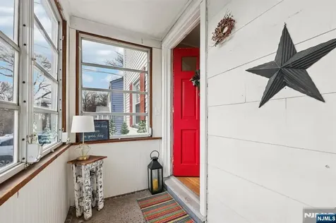 73 Horton Avenue Hawthorne NJ 07506