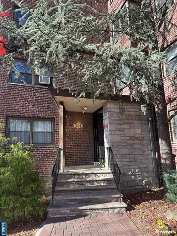 3001 Edwin Avenue Fort Lee NJ 07024