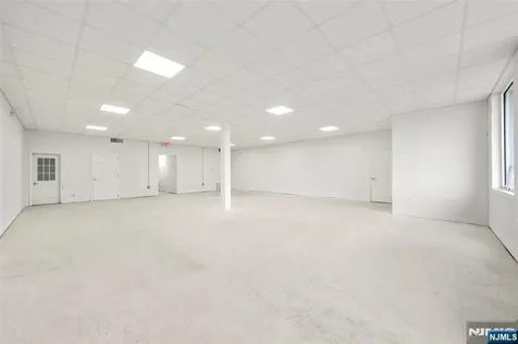 21 Van Blarcom Midland Park NJ 07432