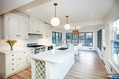 109 Franklin Avenue Oakland NJ 07436