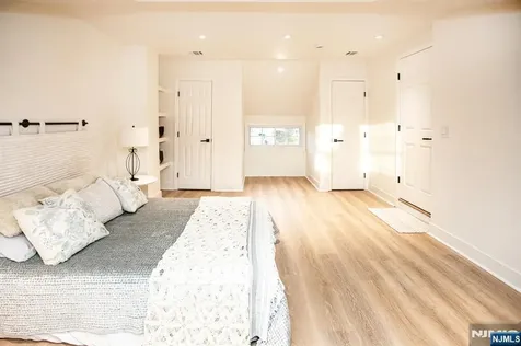 109 Franklin Avenue Oakland NJ 07436
