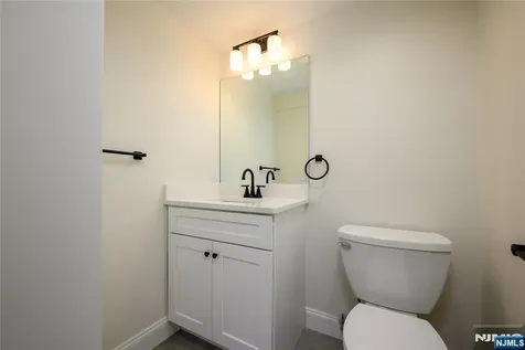 96 South Parkway Clifton NJ 07014
