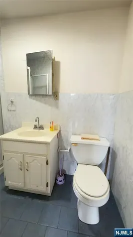 327 53rd Street West New York NJ 07093