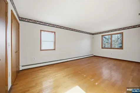 1026 Jassamine Way Fort Lee NJ 07024