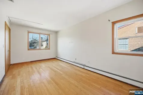1026 Jassamine Way Fort Lee NJ 07024