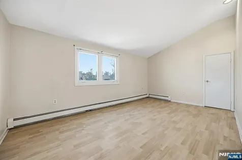 1026 Jassamine Way Fort Lee NJ 07024