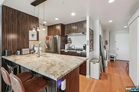 915 Hudson Park Edgewater NJ 07020