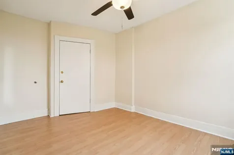 44 Elm Street Montclair NJ 07042