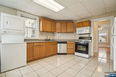 44 Elm Street Montclair NJ 07042