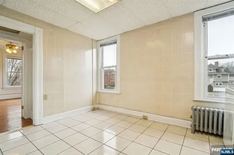 44 Elm Street Montclair NJ 07042