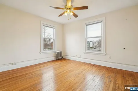 44 Elm Street Montclair NJ 07042