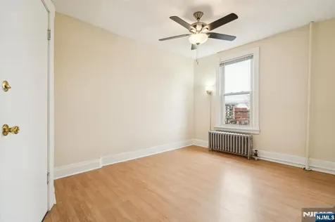 44 Elm Street Montclair NJ 07042