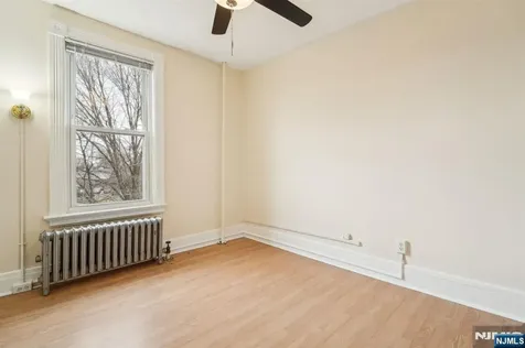 44 Elm Street Montclair NJ 07042
