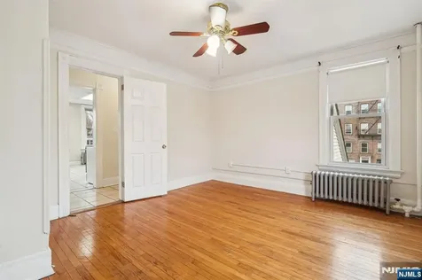 44 Elm Street Montclair NJ 07042