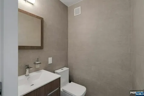 6 Horizon Road Fort Lee NJ 07024