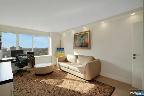 6 Horizon Road Fort Lee NJ 07024