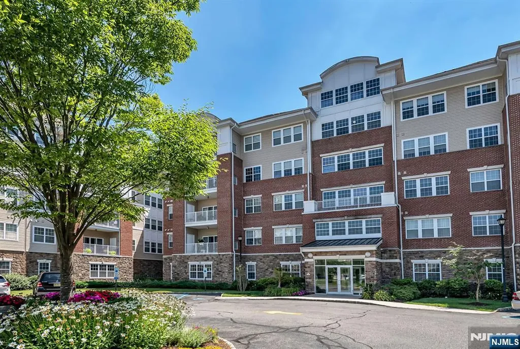 4203 Warrens Way Wanaque NJ 07465