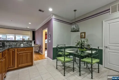 4203 Warrens Way Wanaque NJ 07465