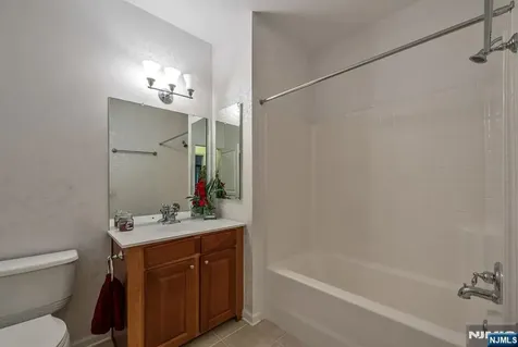 4203 Warrens Way Wanaque NJ 07465