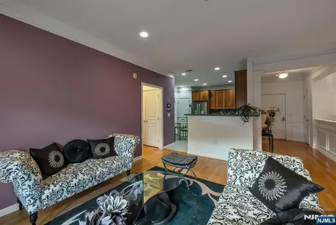 4203 Warrens Way Wanaque NJ 07465