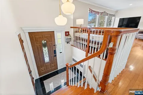 2 Columbine Court Montvale NJ 07645