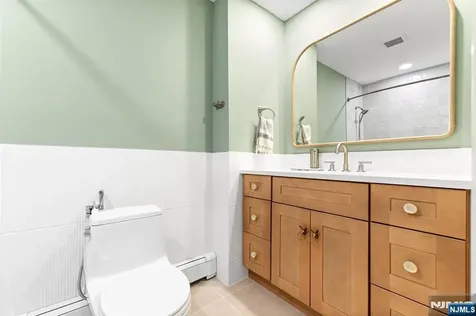 2 Columbine Court Montvale NJ 07645