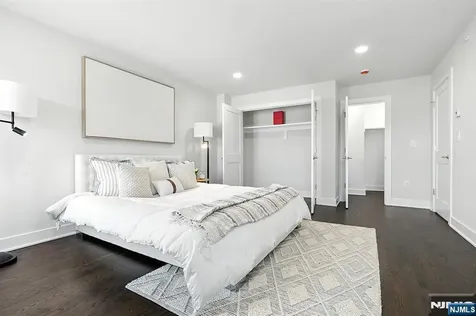 186 Canterbury Avenue North Arlington NJ 07031