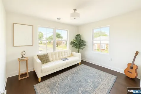 186 Canterbury Avenue North Arlington NJ 07031
