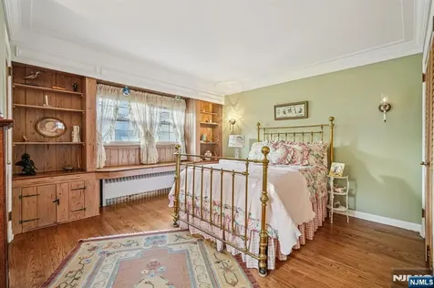 170 Hickory Avenue Tenafly NJ 07670