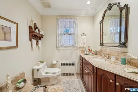 170 Hickory Avenue Tenafly NJ 07670