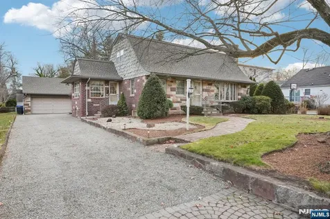 170 Hickory Avenue Tenafly NJ 07670