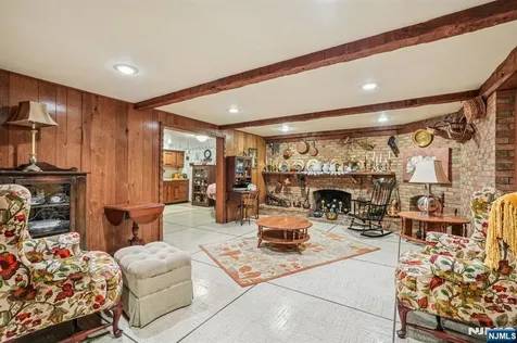 170 Hickory Avenue Tenafly NJ 07670