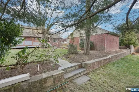 170 Hickory Avenue Tenafly NJ 07670