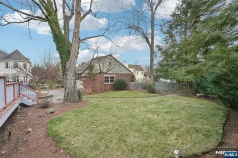 170 Hickory Avenue Tenafly NJ 07670