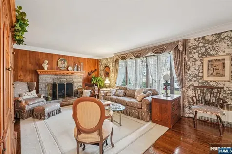 170 Hickory Avenue Tenafly NJ 07670