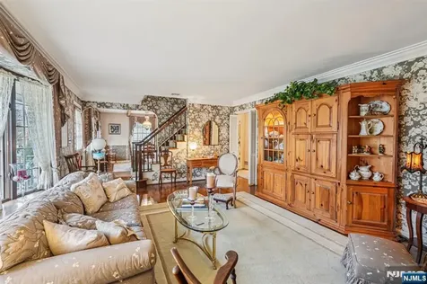 170 Hickory Avenue Tenafly NJ 07670