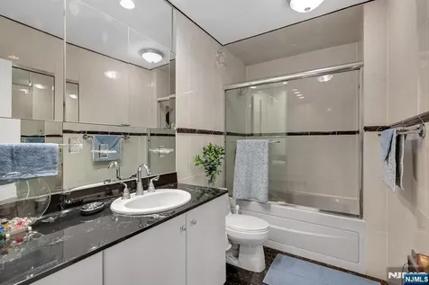 5 Horizon Road Fort Lee NJ 07024