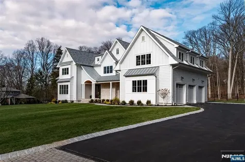 121 Jacquelin Avenue Ho-ho-kus NJ 07423