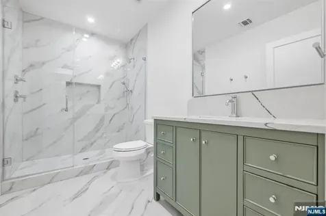 121 Jacquelin Avenue Ho-ho-kus NJ 07423