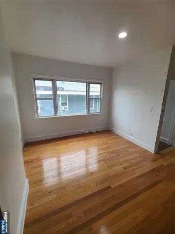 624 Madison Avenue Elizabeth NJ 07201