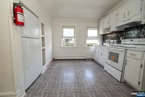 26-28 Treacy Avenue Newark NJ 07108
