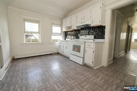 26-28 Treacy Avenue Newark NJ 07108