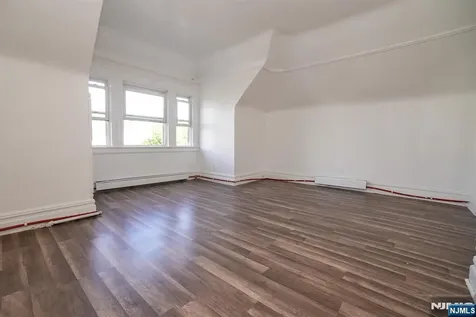 26-28 Treacy Avenue Newark NJ 07108