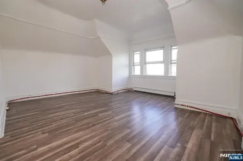 26-28 Treacy Avenue Newark NJ 07108