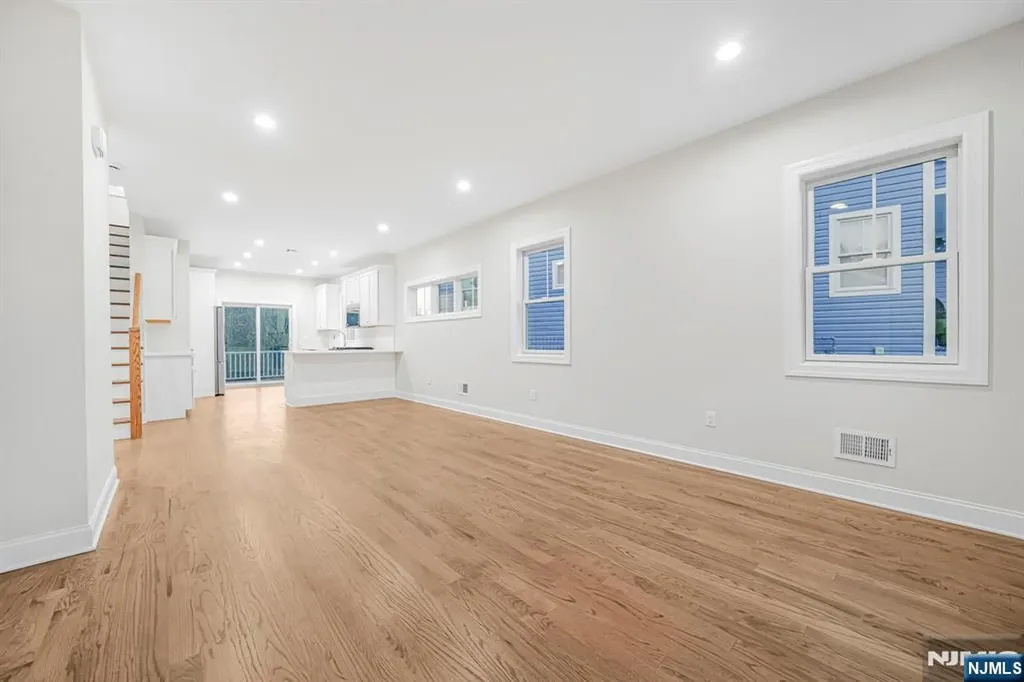 18 Birdie Lane Boonton Town NJ 07005