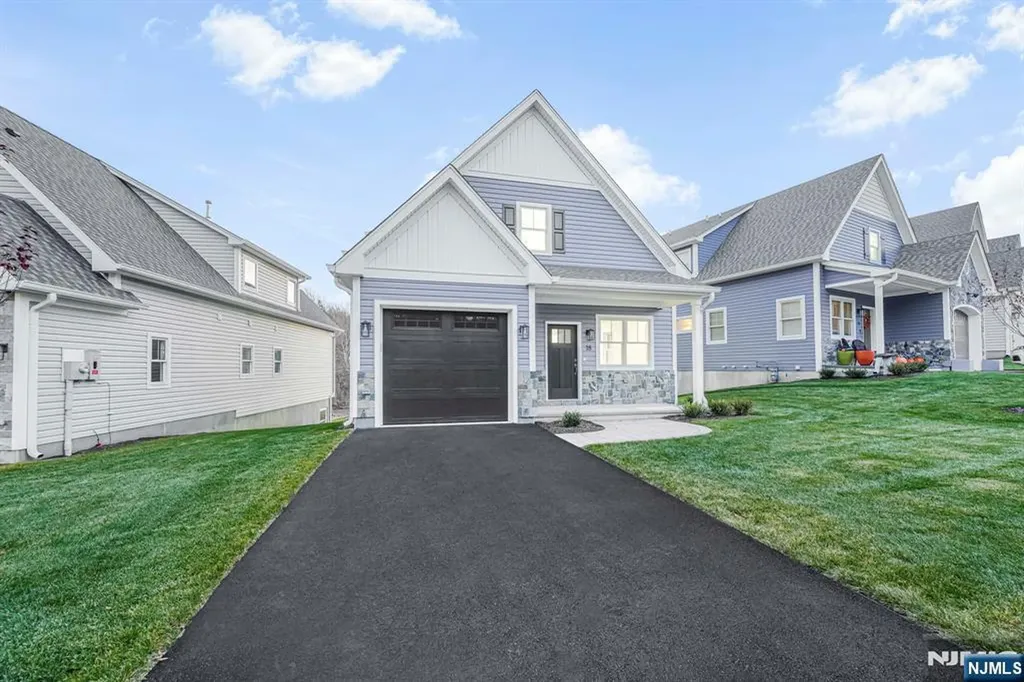 18 Birdie Lane Boonton Town NJ 07005