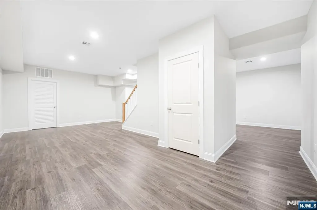 18 Birdie Lane Boonton Town NJ 07005